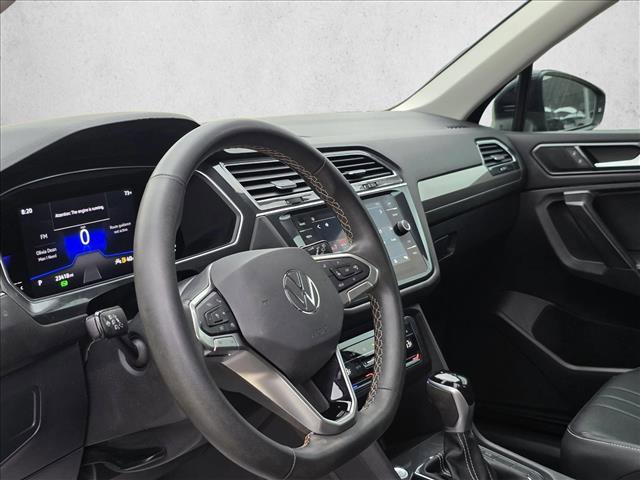 Used 2022 Volkswagen Tiguan SE image 7
