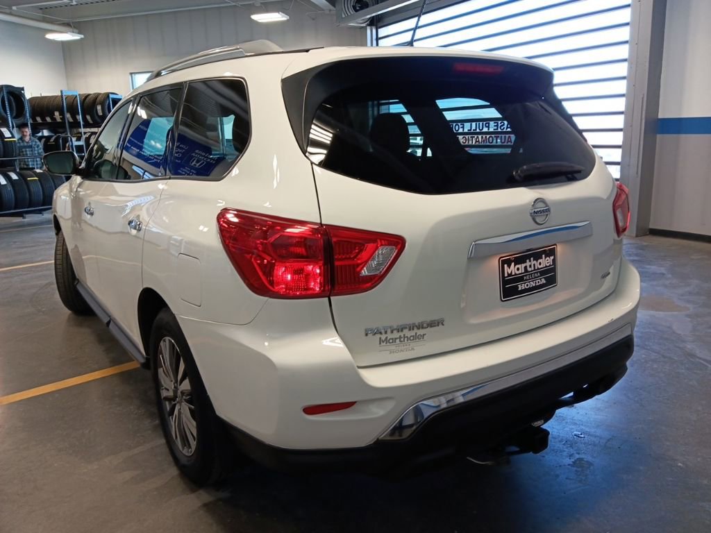 Used 2018 Nissan Pathfinder S AWD/4WD image 7