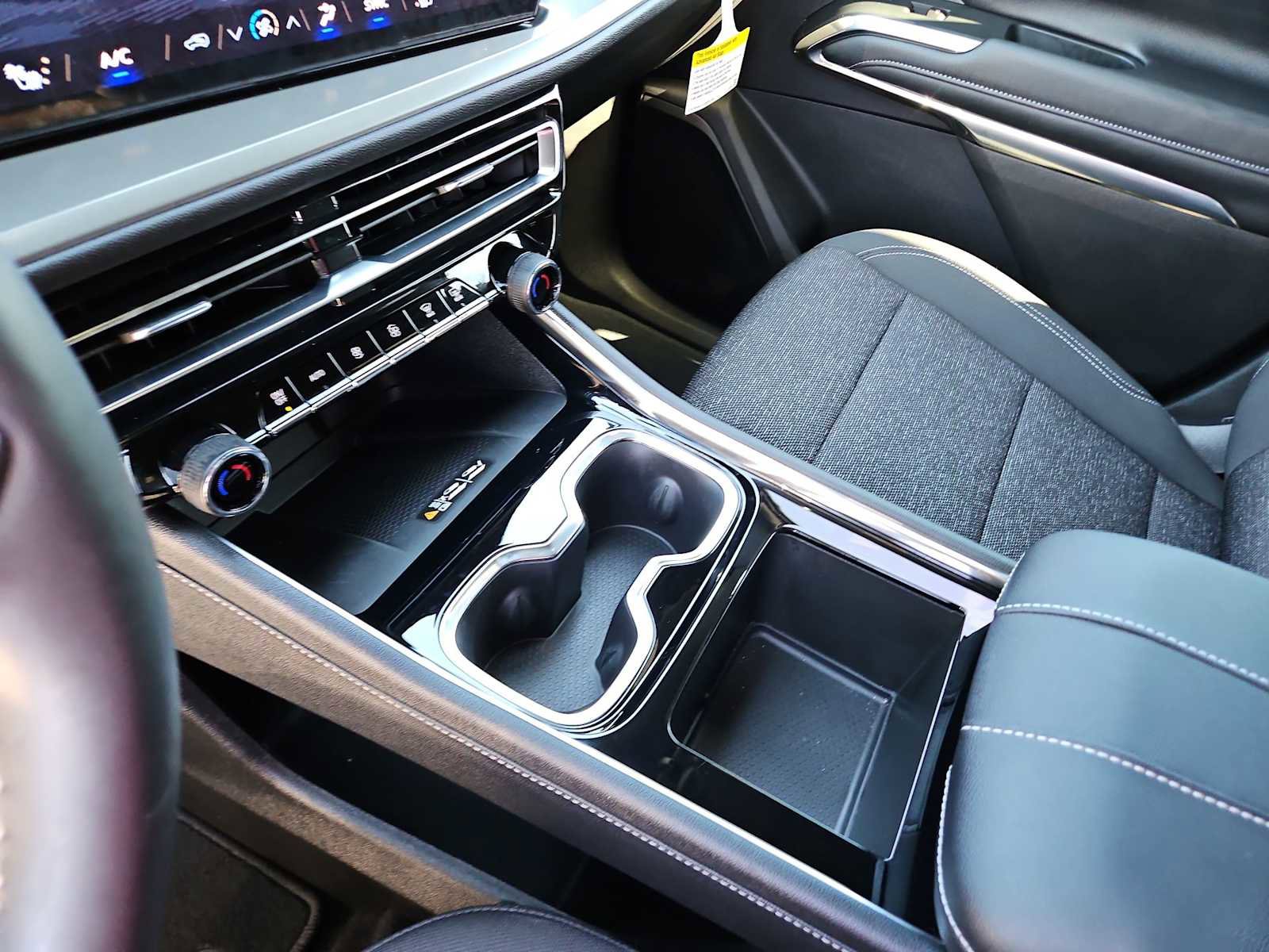 New 2026 Chevrolet Traverse LT w/ Driver Confidence Package image 20