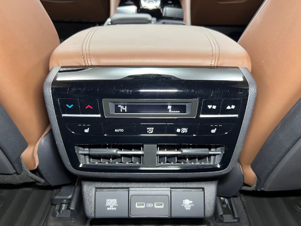 Used 2024 Acura MDX SH-AWD w/ Advance Package image 30