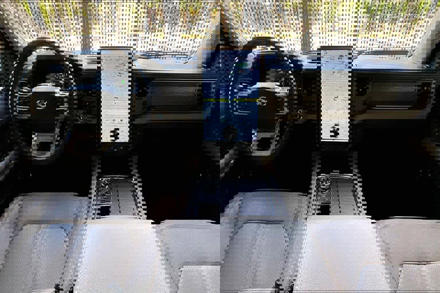 Used 2023 Ford Expedition Limited image 15