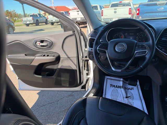 Used 2019 Jeep Cherokee Limited AWD/4WD image 18