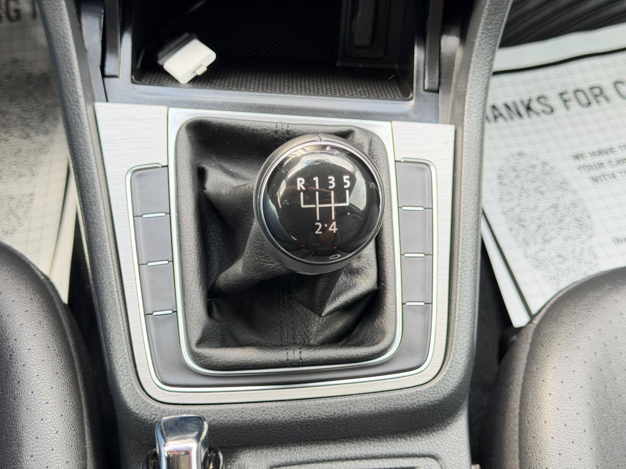 Used 2015 Volkswagen Golf S FWD image 23