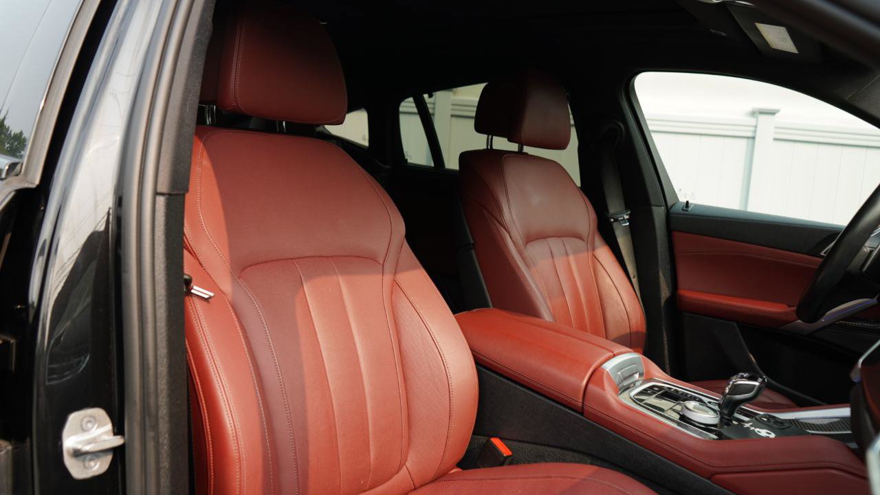 Used 2021 BMW X6 M50i w/ Executive Package AWD/4WD image 46