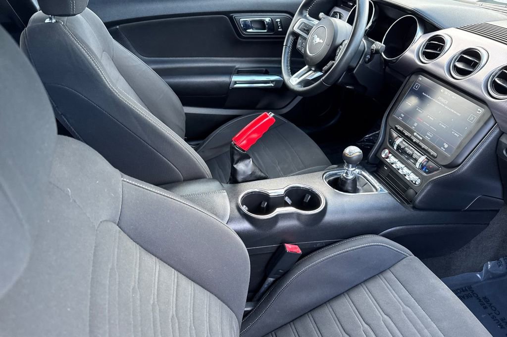 Used 2017 Ford Mustang GT RWD image 15