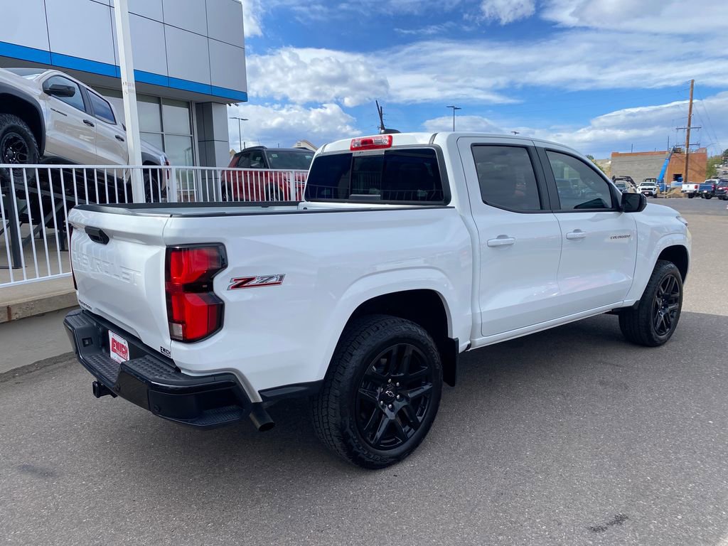 Used 2025 Chevrolet Colorado Z71 w/ Z71 Convenience Package 2 AWD/4WD image 5