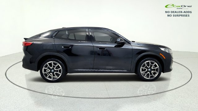 Used 2026 BMW X2 xDrive28i AWD/4WD image 10