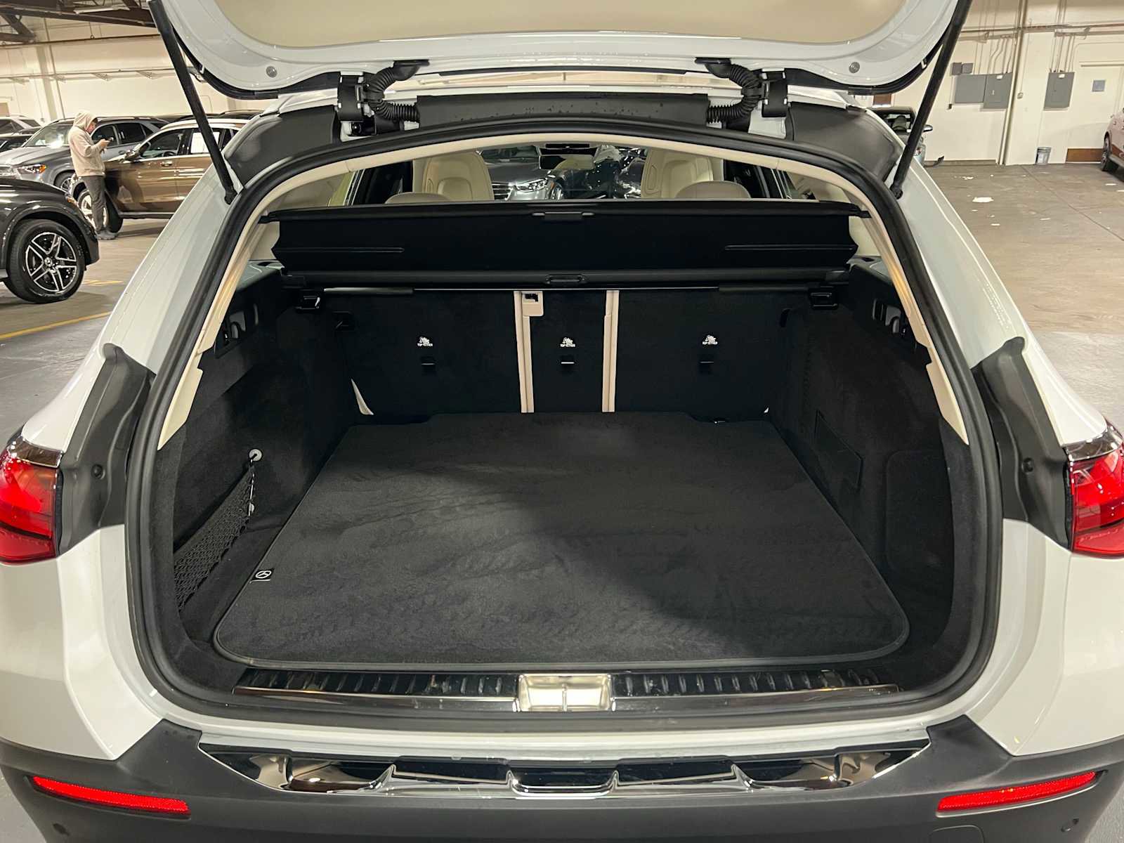 Used 2024 Mercedes-Benz E 450 4MATIC All-Terrain Wagon image 16