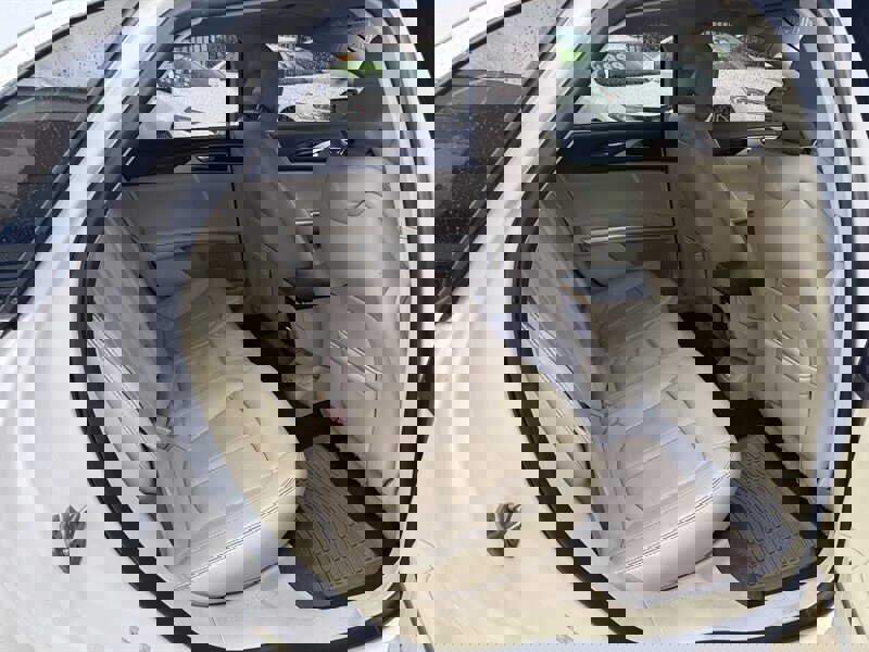 Used 2013 Lincoln MKZ image 11