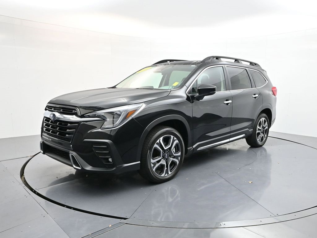Used 2025 Subaru Ascent Touring image 3