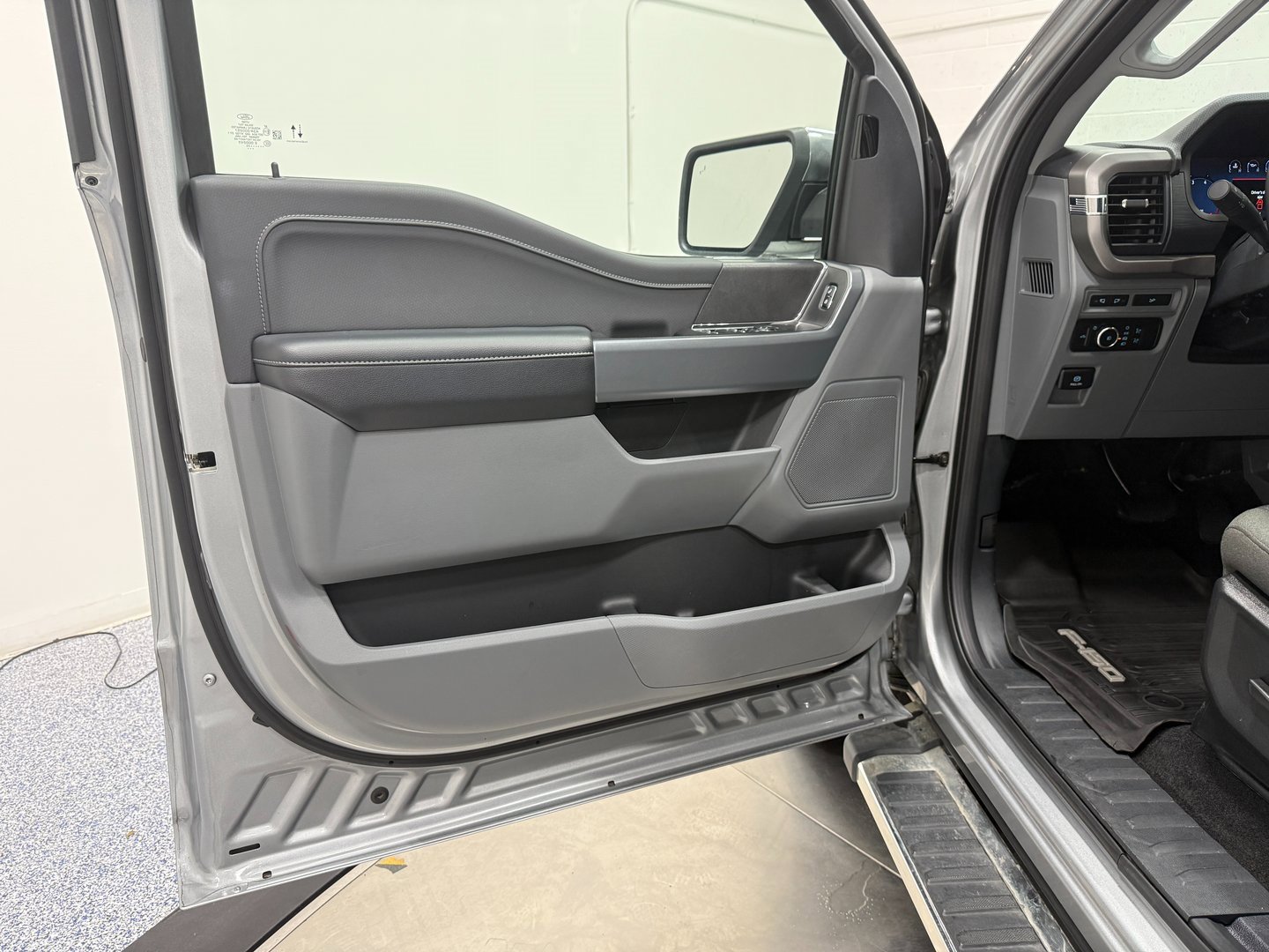 Used 2024 Ford F150 XLT w/ Equipment Group 302A MID image 9