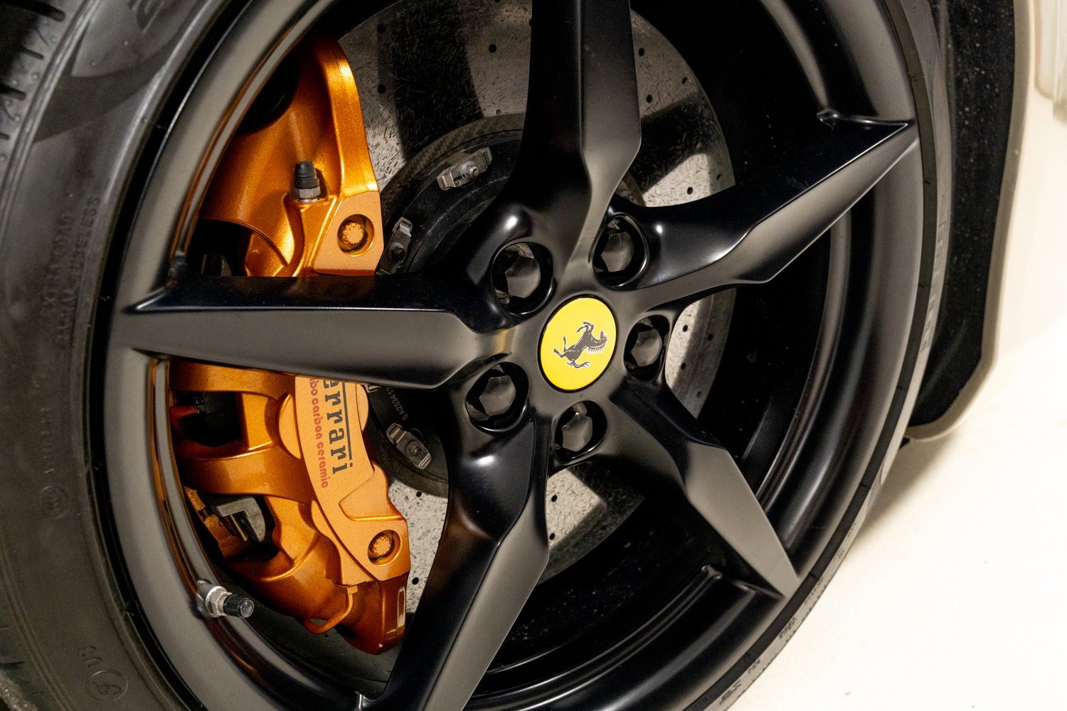 Used 2018 Ferrari 488 Spider RWD image 44
