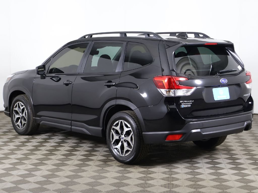 Used 2024 Subaru Forester Premium image 10