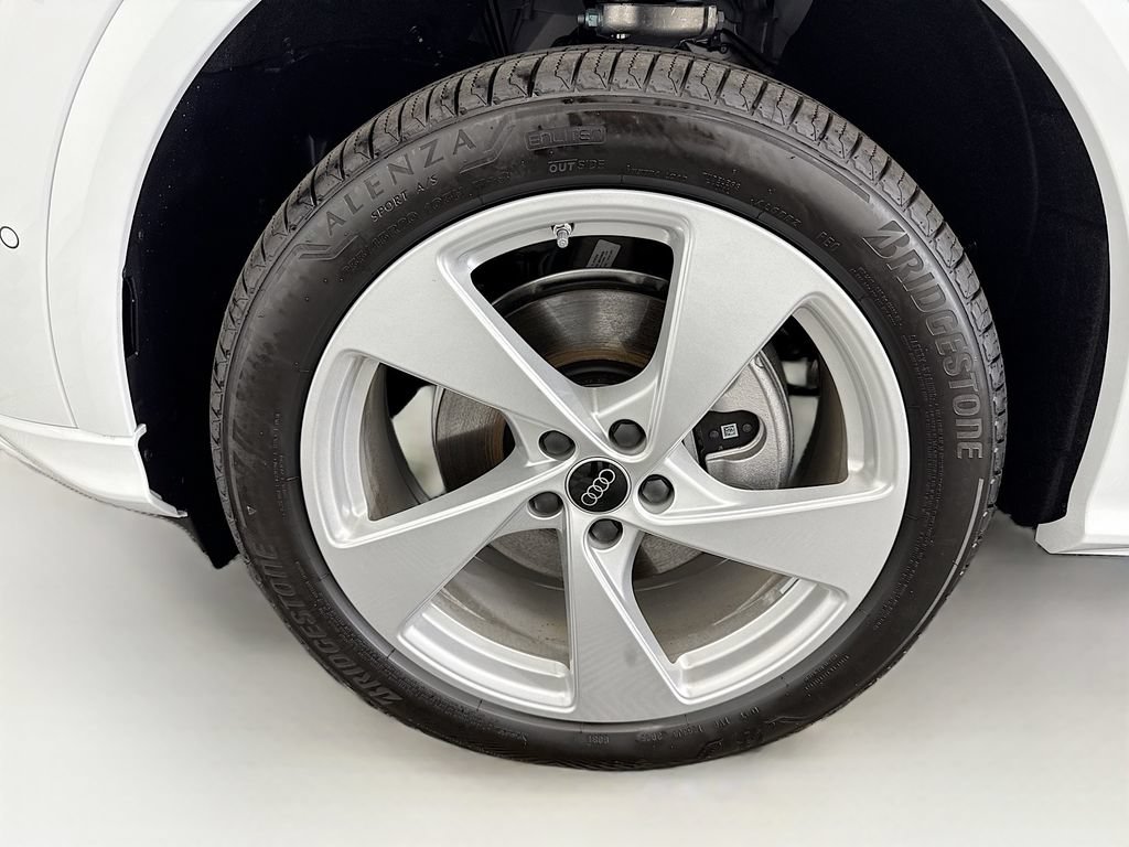 Used 2025 Audi Q5 Premium Plus AWD/4WD image 31