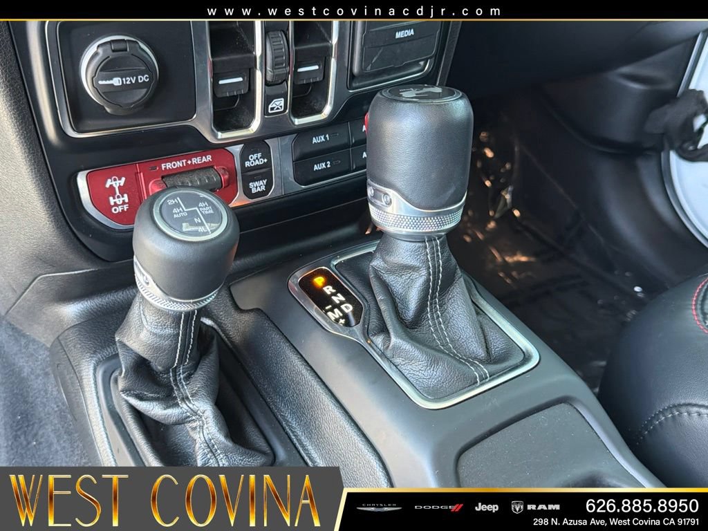 Used 2024 Jeep Wrangler Unlimited Rubicon AWD/4WD image 21