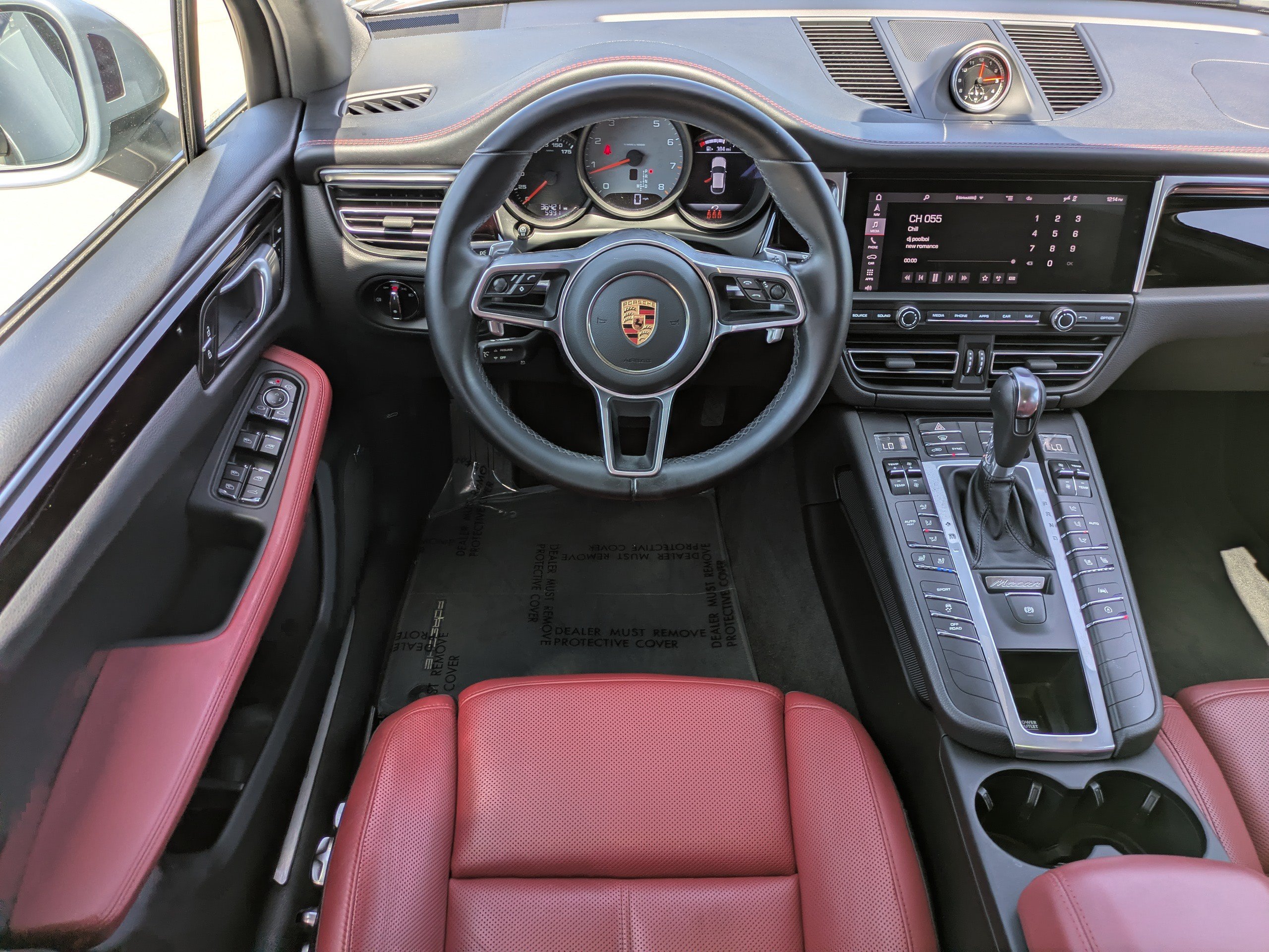 Used 2021 Porsche Macan S AWD/4WD image 15