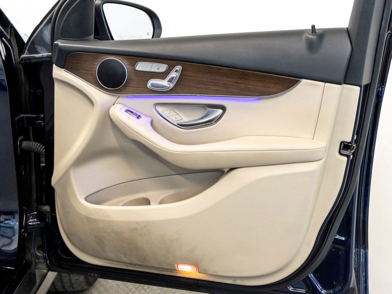 Used 2022 Mercedes-Benz GLC 300 4MATIC image 26