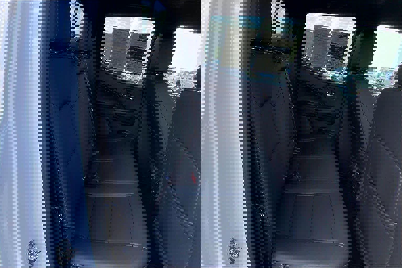 Used 2023 GMC Canyon Elevation w/ Elevation Premium Package RWD image 19