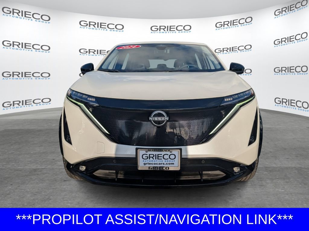 Used 2024 Nissan Ariya AWD image 2