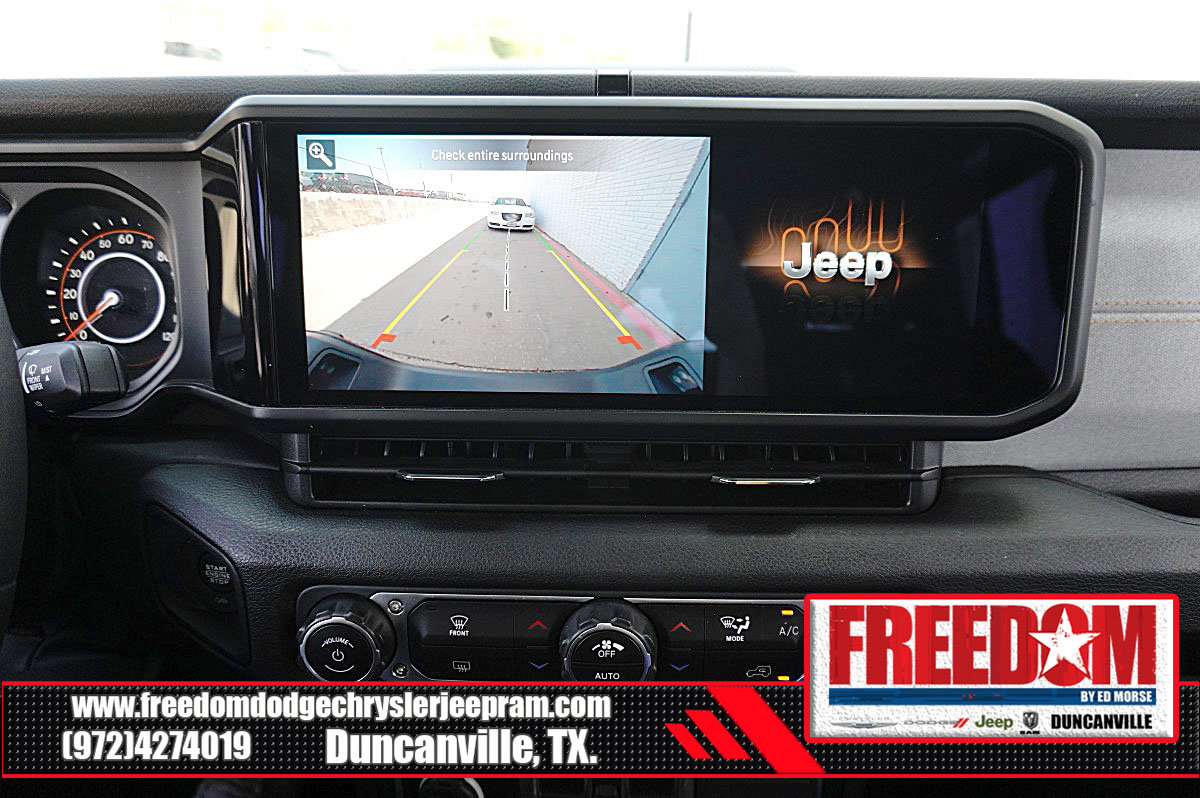 Used 2024 Jeep Gladiator Sport AWD/4WD image 20