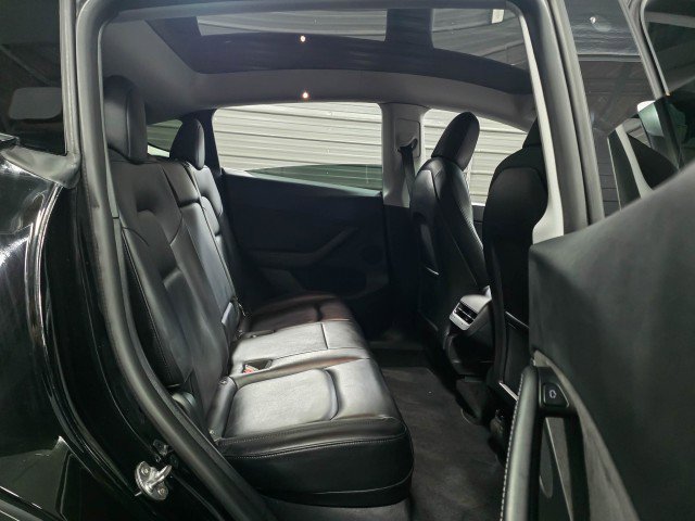 Used 2021 Tesla Model Y Performance image 19