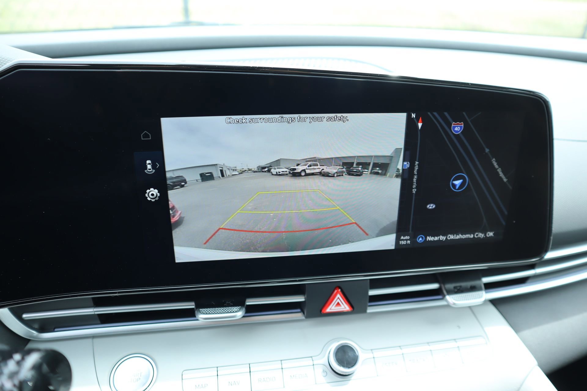 New 2026 Hyundai Elantra Limited FWD image 9