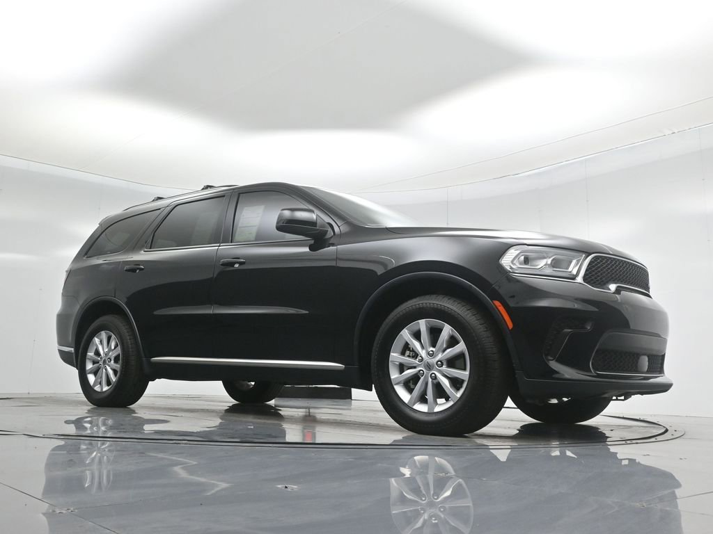 Used 2023 Dodge Durango SXT Launch Edition image 3