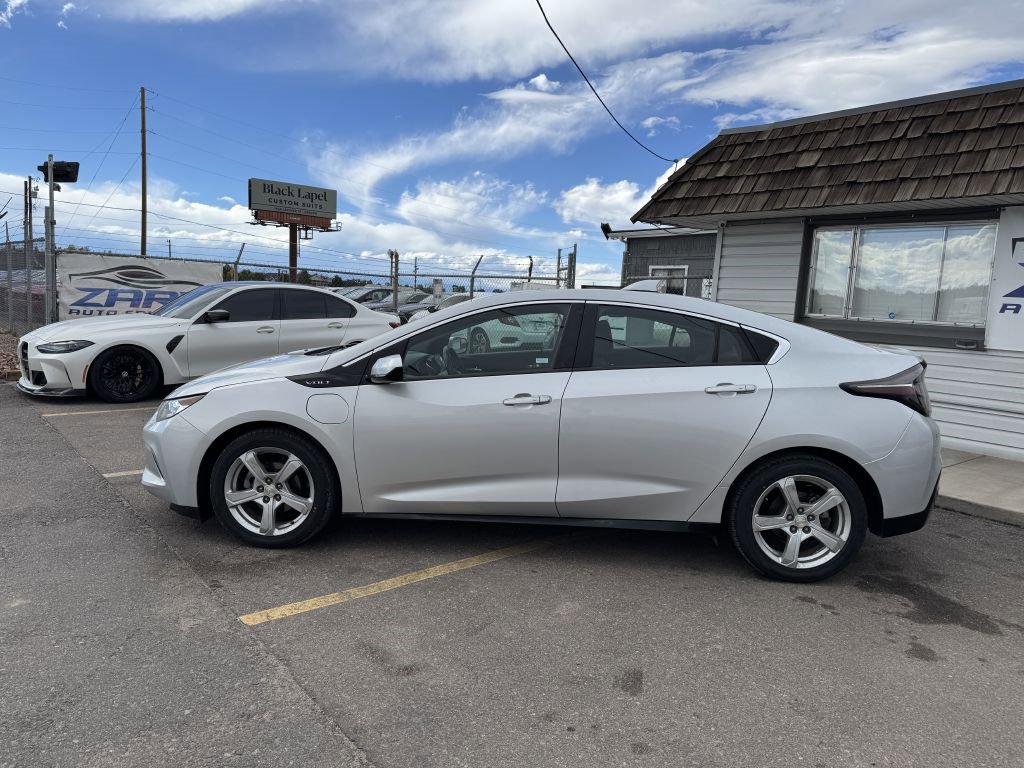 Used 2019 Chevrolet Volt LT w/ Comfort Package image 4