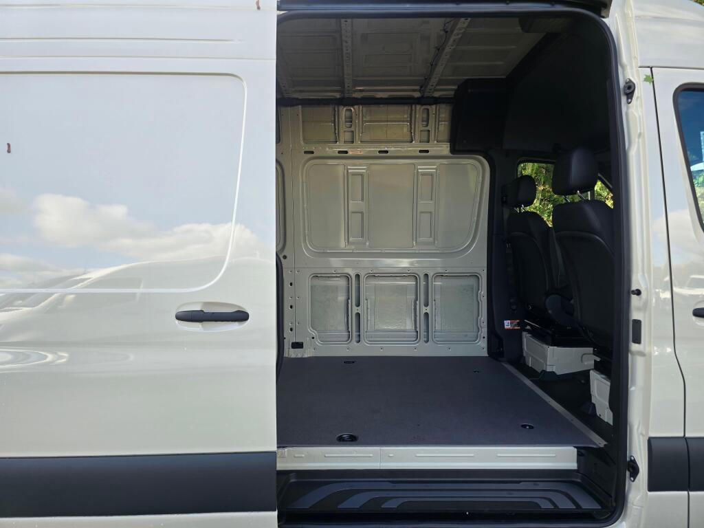 New 2026 Mercedes-Benz Sprinter 144 Cargo image 14