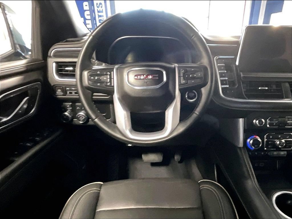Used 2023 GMC Yukon SLT w/ SLT Premium Package AWD/4WD image 18
