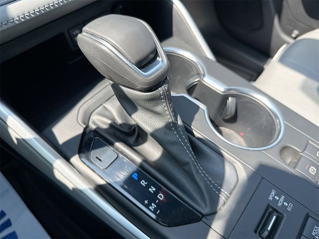 Used 2022 Toyota Highlander XLE image 20