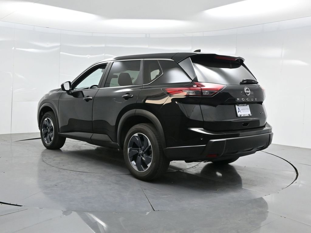 Used 2024 Nissan Rogue SV image 6