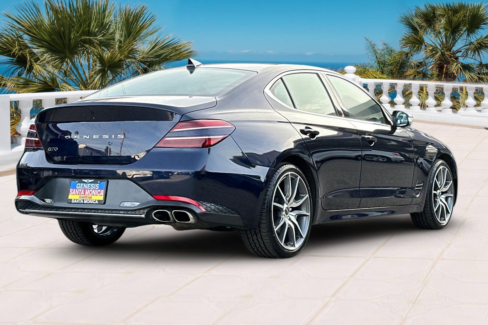 Used 2023 Genesis G70 2.0T image 5