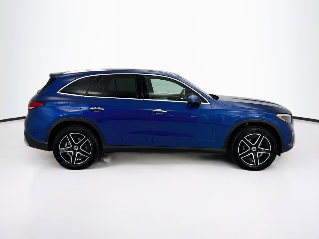 Certified 2026 Mercedes-Benz GLC 300 image 4