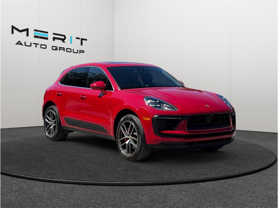 Used 2023 Porsche Macan S AWD/4WD image 1