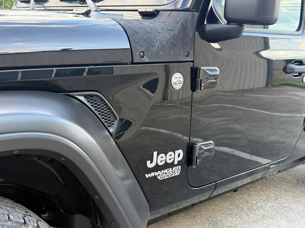 Used 2021 Jeep Wrangler Unlimited Sport AWD/4WD image 22