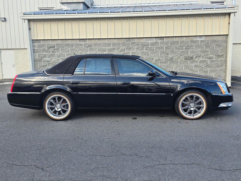 Used 2007 Cadillac DTS Performance image 7