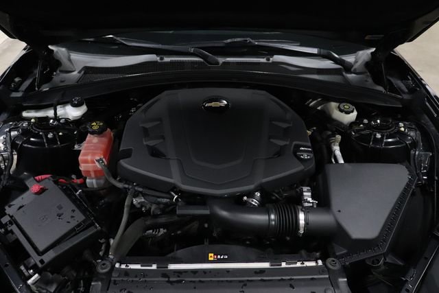 Used 2017 Chevrolet Camaro LT RWD image 27