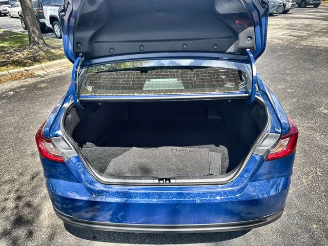 Used 2025 Toyota Camry LE image 31