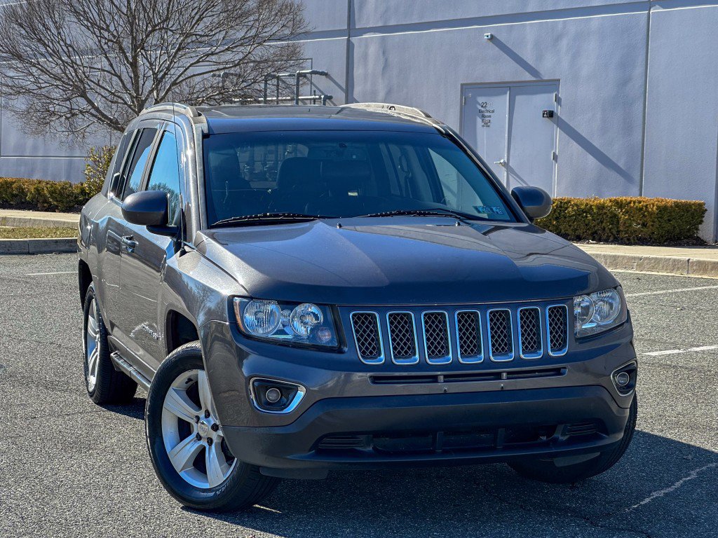 Used 2015 Jeep Compass High Altitude image 5