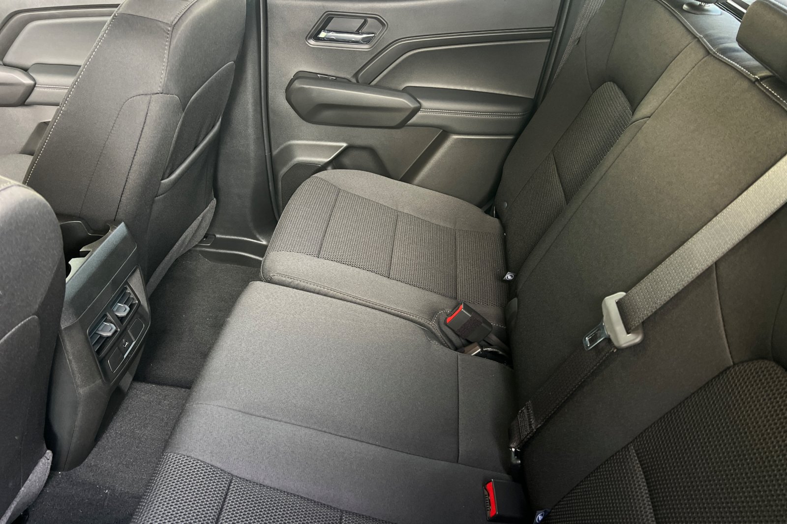 New 2026 GMC Canyon Elevation RWD image 11