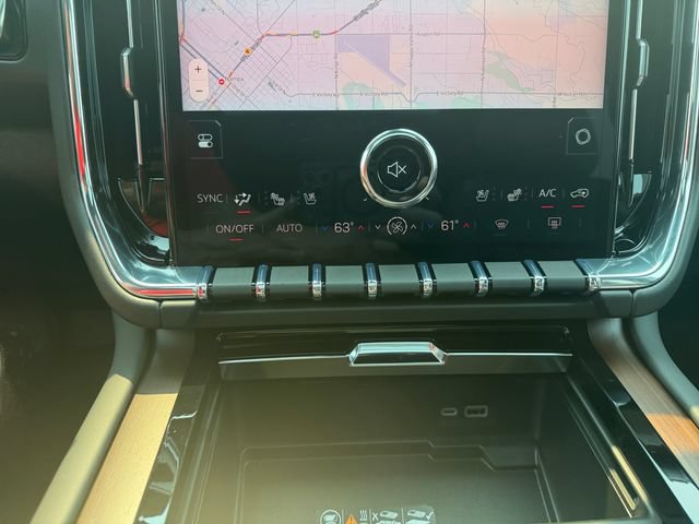 Used 2026 GMC Yukon XL Denali w/ Sun & Power Step Package AWD/4WD image 17