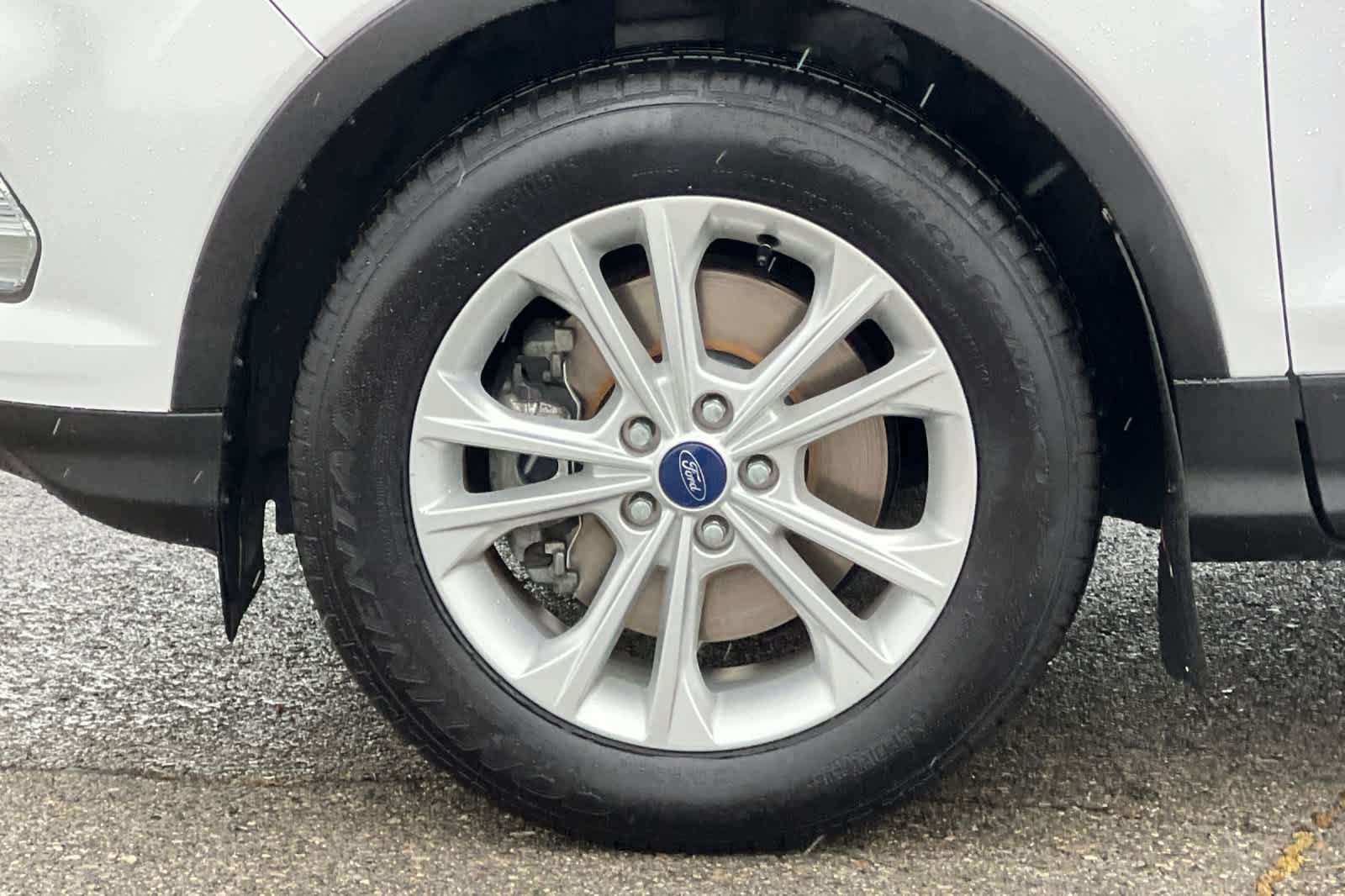 Used 2017 Ford Escape SE AWD/4WD image 29