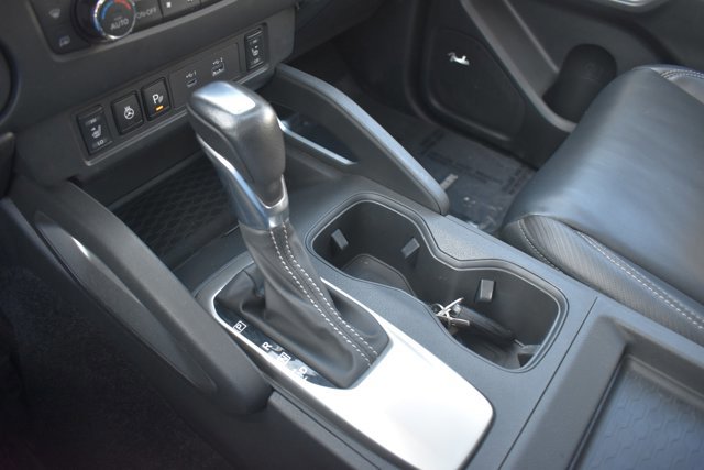 Used 2024 Nissan Frontier SL w/ Technology Package image 27