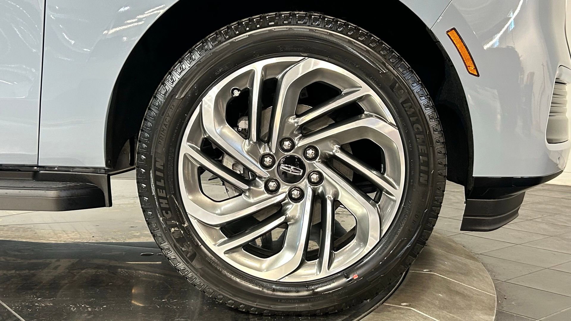 New 2026 Lincoln Navigator Premiere AWD/4WD image 24