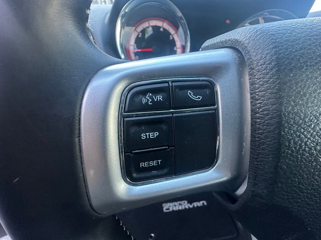 Used 2015 Dodge Grand Caravan SXT w/ Blacktop Package FWD image 20