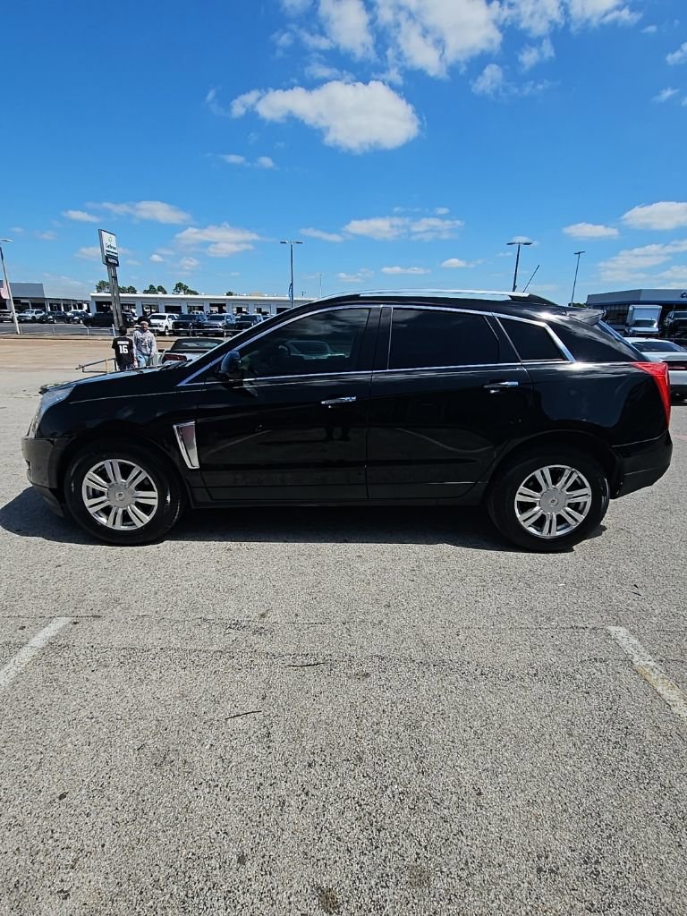 Used 2016 Cadillac SRX Luxury w/ Driver Awareness Package FWD image 4