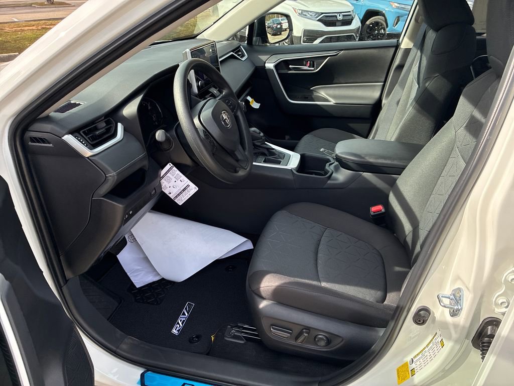 New 2025 Toyota RAV4 XLE image 15