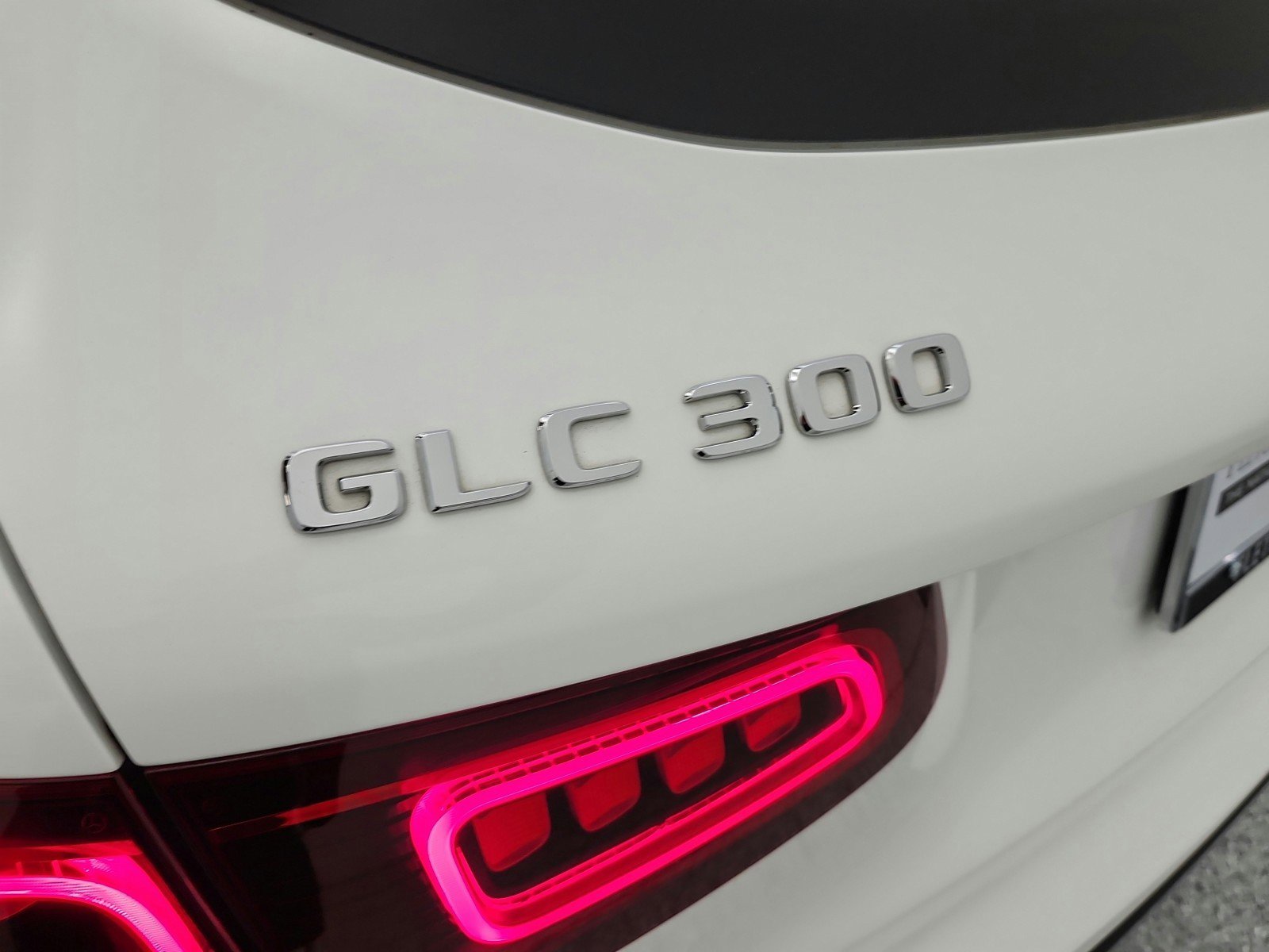 Used 2020 Mercedes-Benz GLC 300 4MATIC image 22