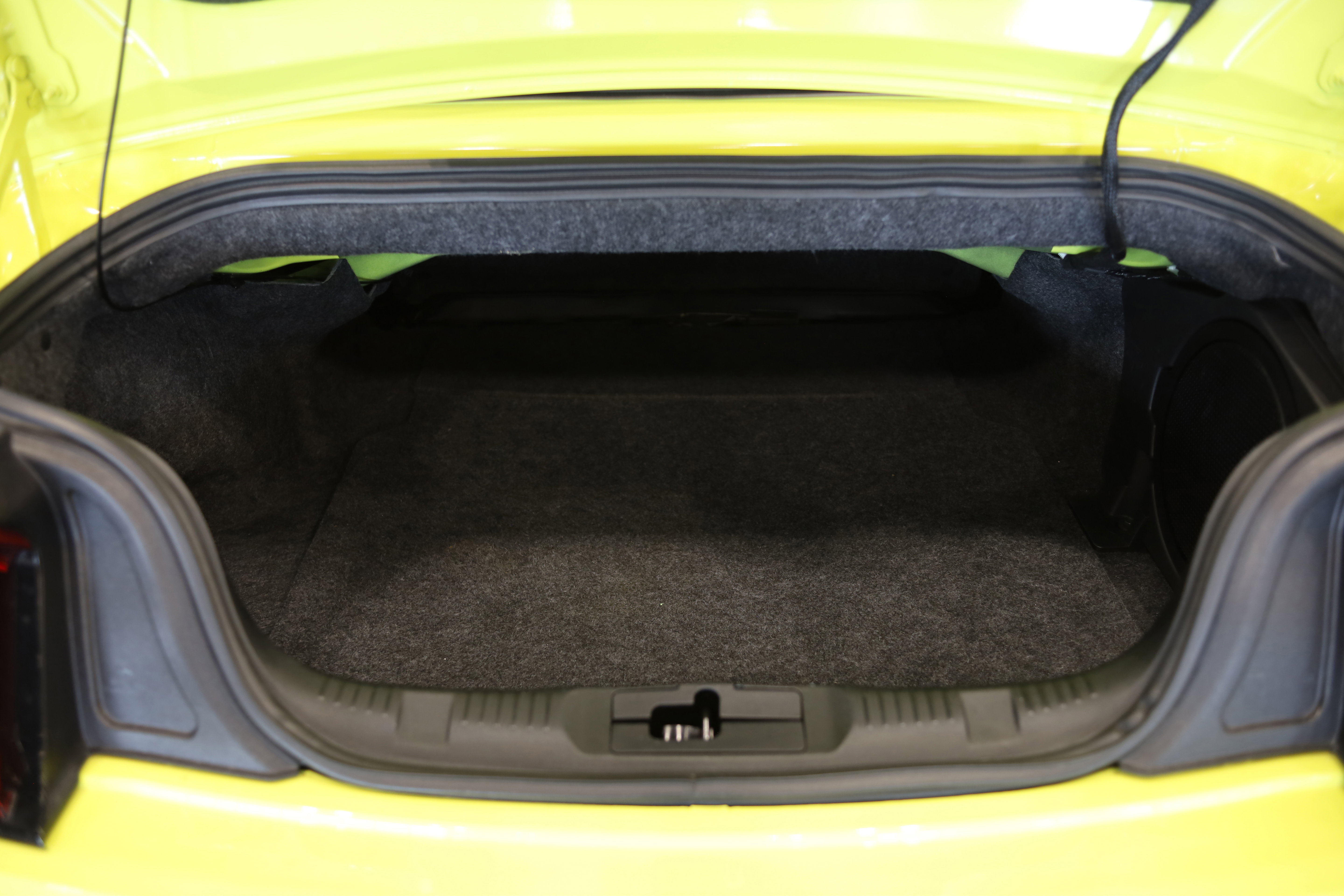 Used 2021 Ford Mustang GT Premium w/ GT Performance Package RWD image 7